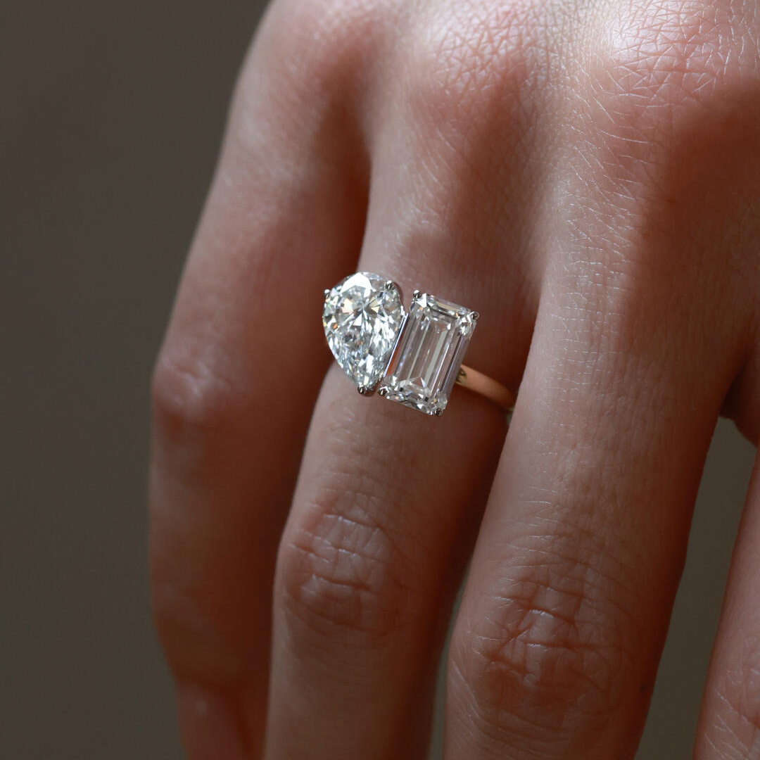 2 ct Emerald & 1.7 ct Pear DE VS Lab Diamond Ring in 18K Gold –  Toi et Moi