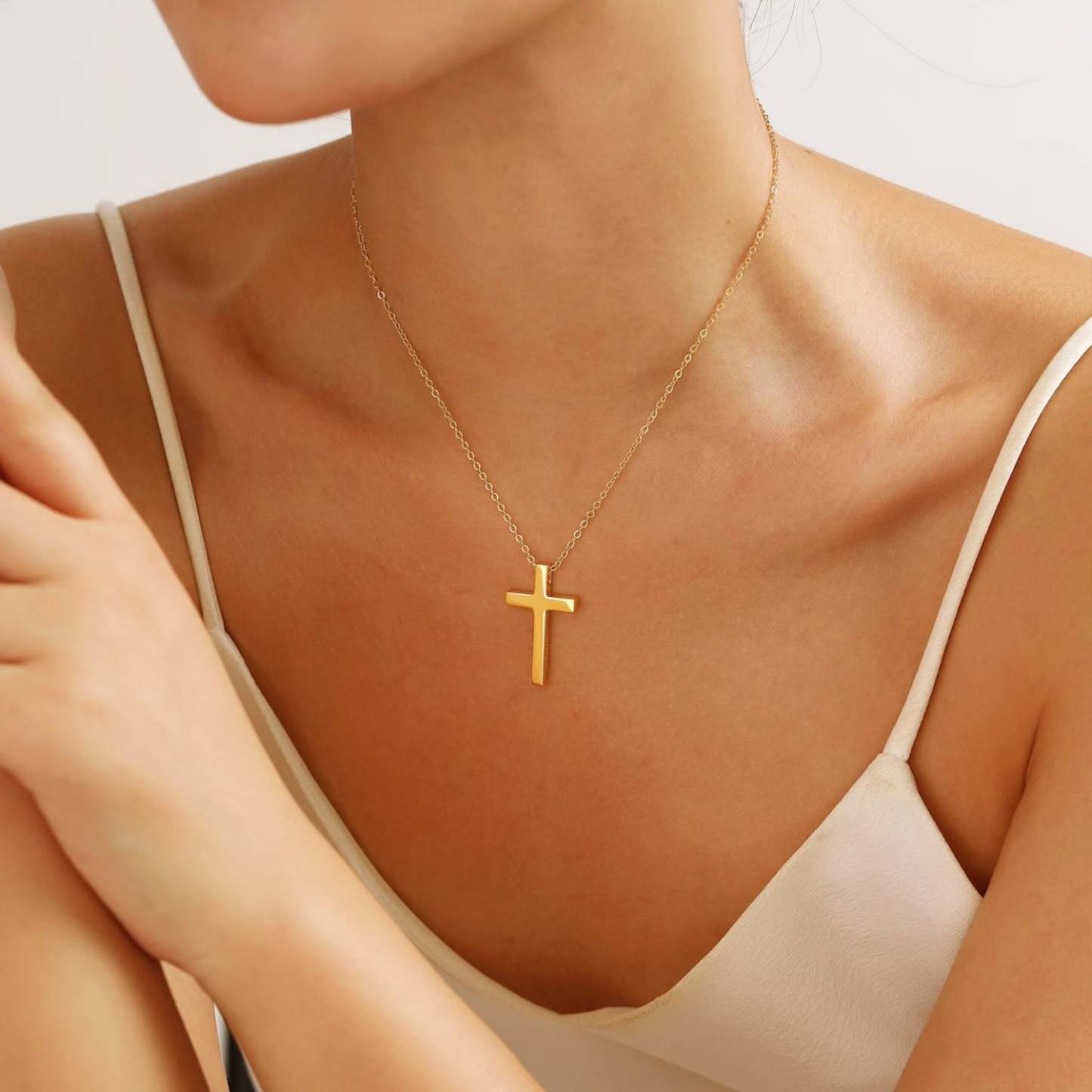 Personalized Gold Cross Necklace – Custom Engraved 18K Gold Plated Christian Cross Pendant Necklace for Women