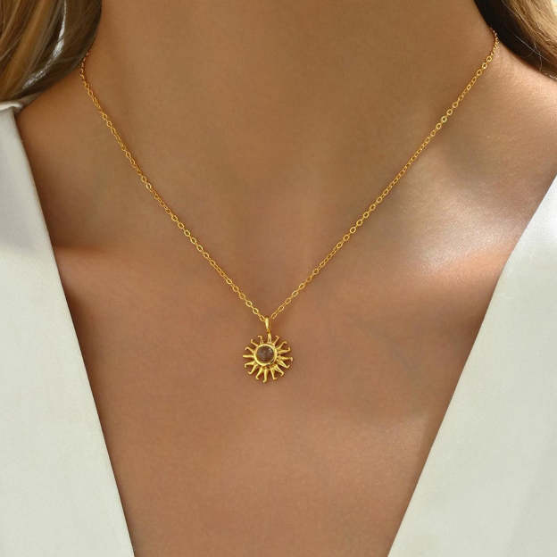 Custom Engraved 14K Gold Photo Locket Necklace – Personalized Jewelry with Hidden Picture Frame – Unique Gift for Her