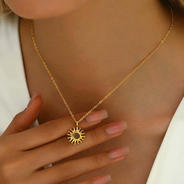 Custom Engraved 14K Gold Photo Locket Necklace – Personalized Jewelry with Hidden Picture Frame – Unique Gift for Her