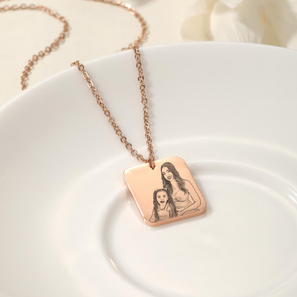 Cherish Your Loved Ones - Personalized Rose Gold Family Portrait Necklace. #FamilyPortraitNecklace #RoseGoldJewelry #CustomFamilyJewelry