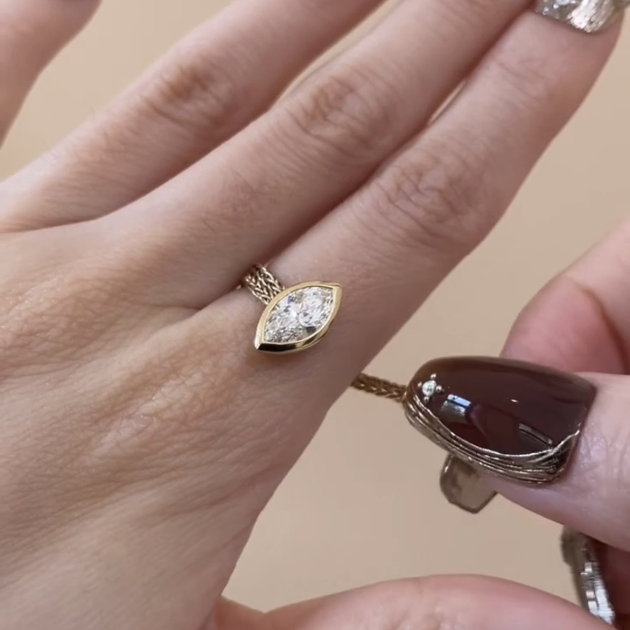 Marquise Soft Chain Ring - Lab Grown Diamond