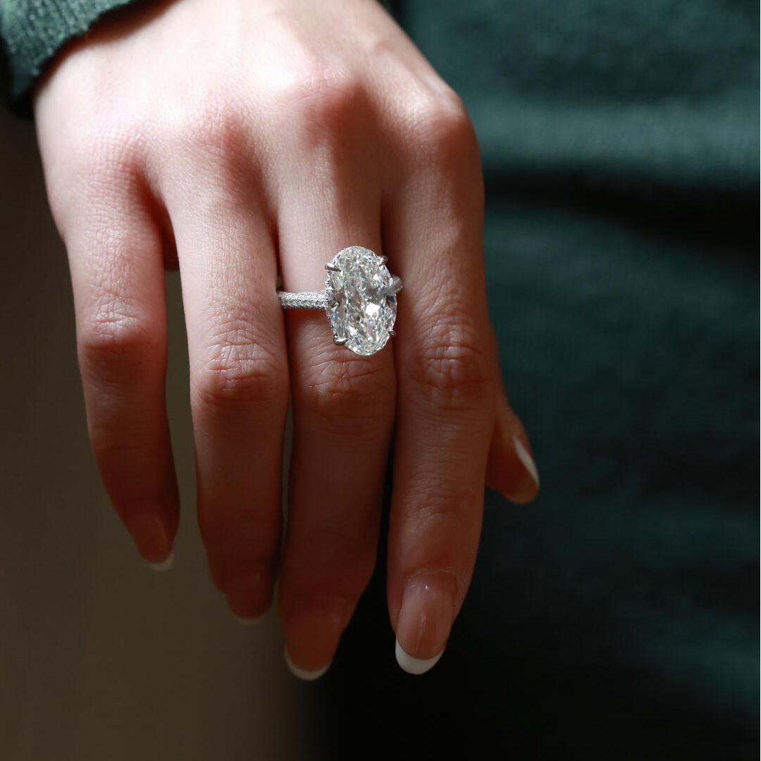 D VVS2 Oval Diamond PT950 Eternity Ring 3–13.14 ct – Light Bulb Spark