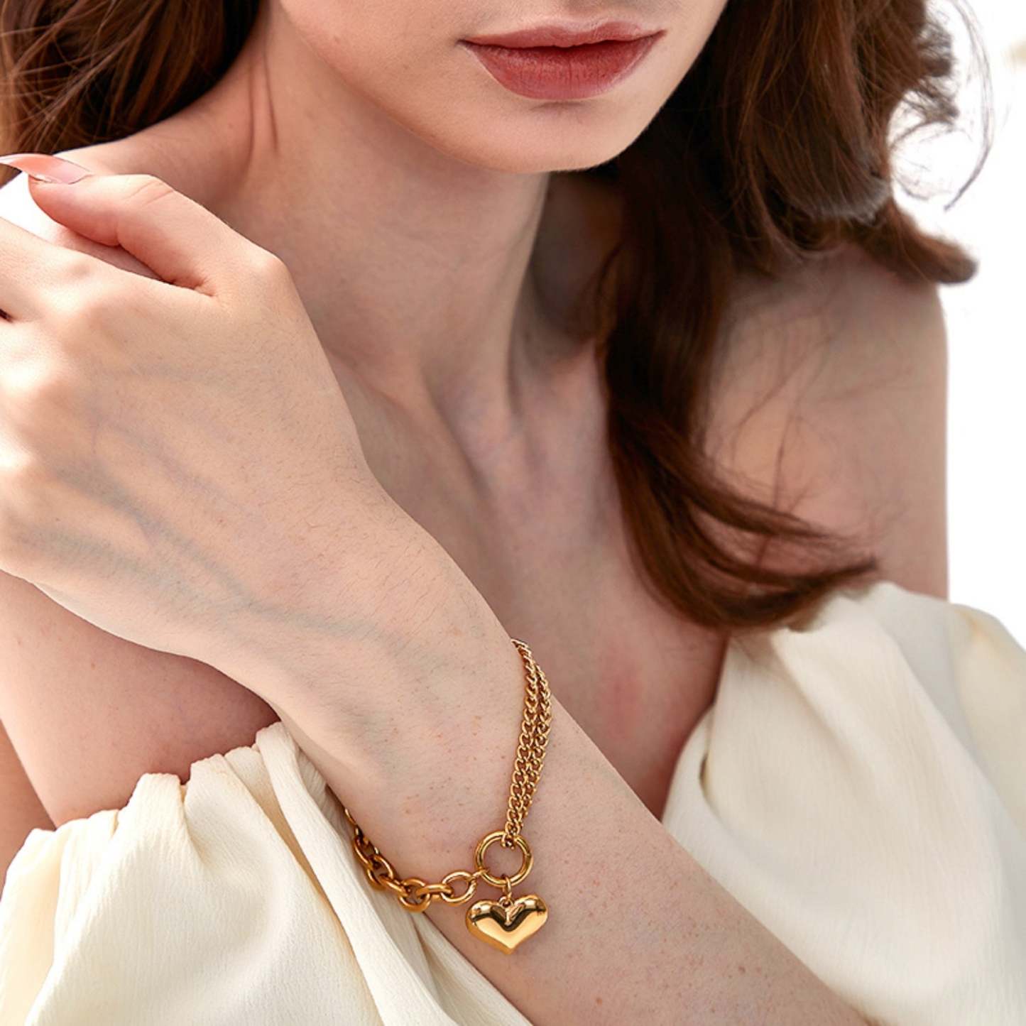 Gold Tone Heart Charm Bracelet