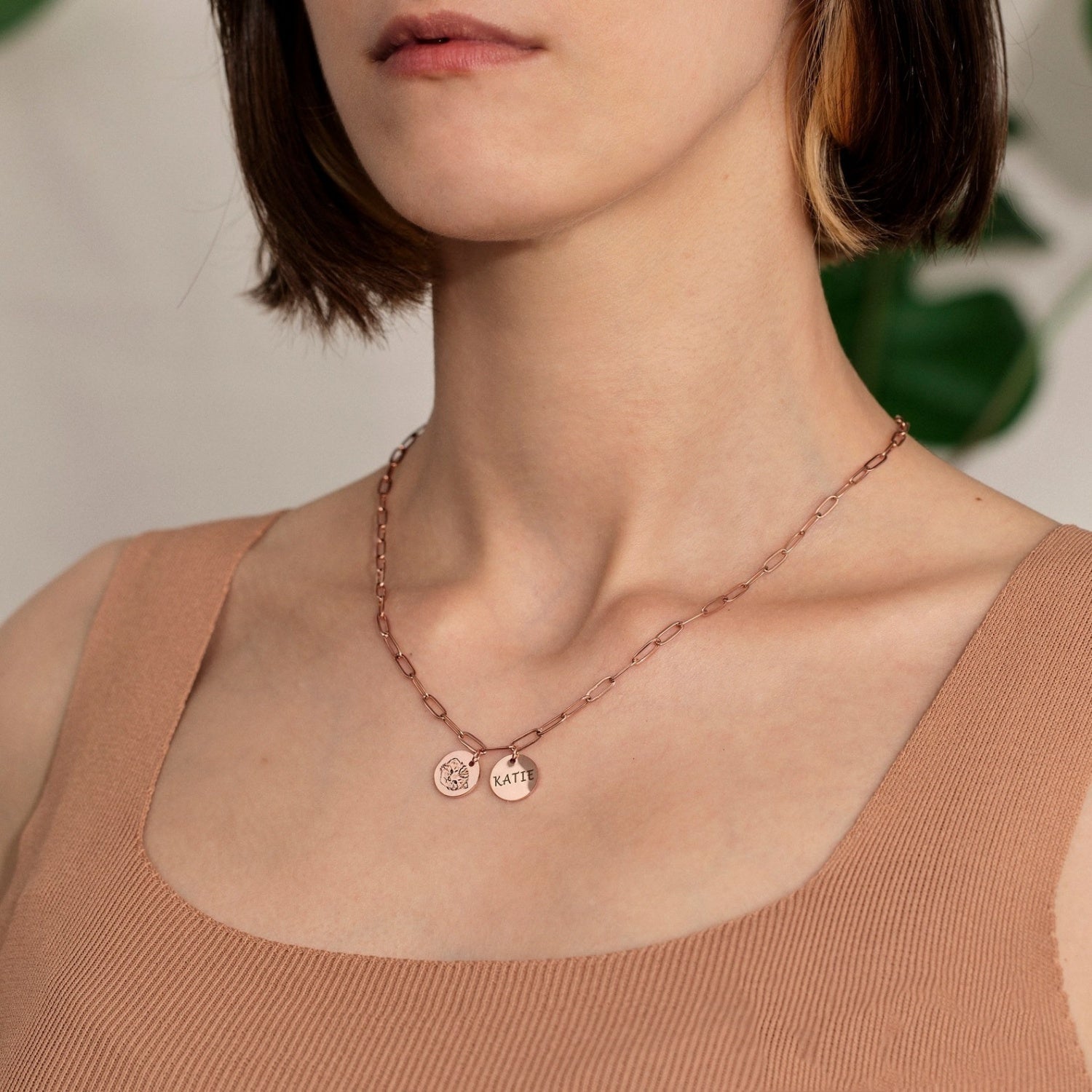 Custom Engraved 14K Rose Gold Charm Necklace – Personalized with Name and Floral Design – Unique Gift for Her