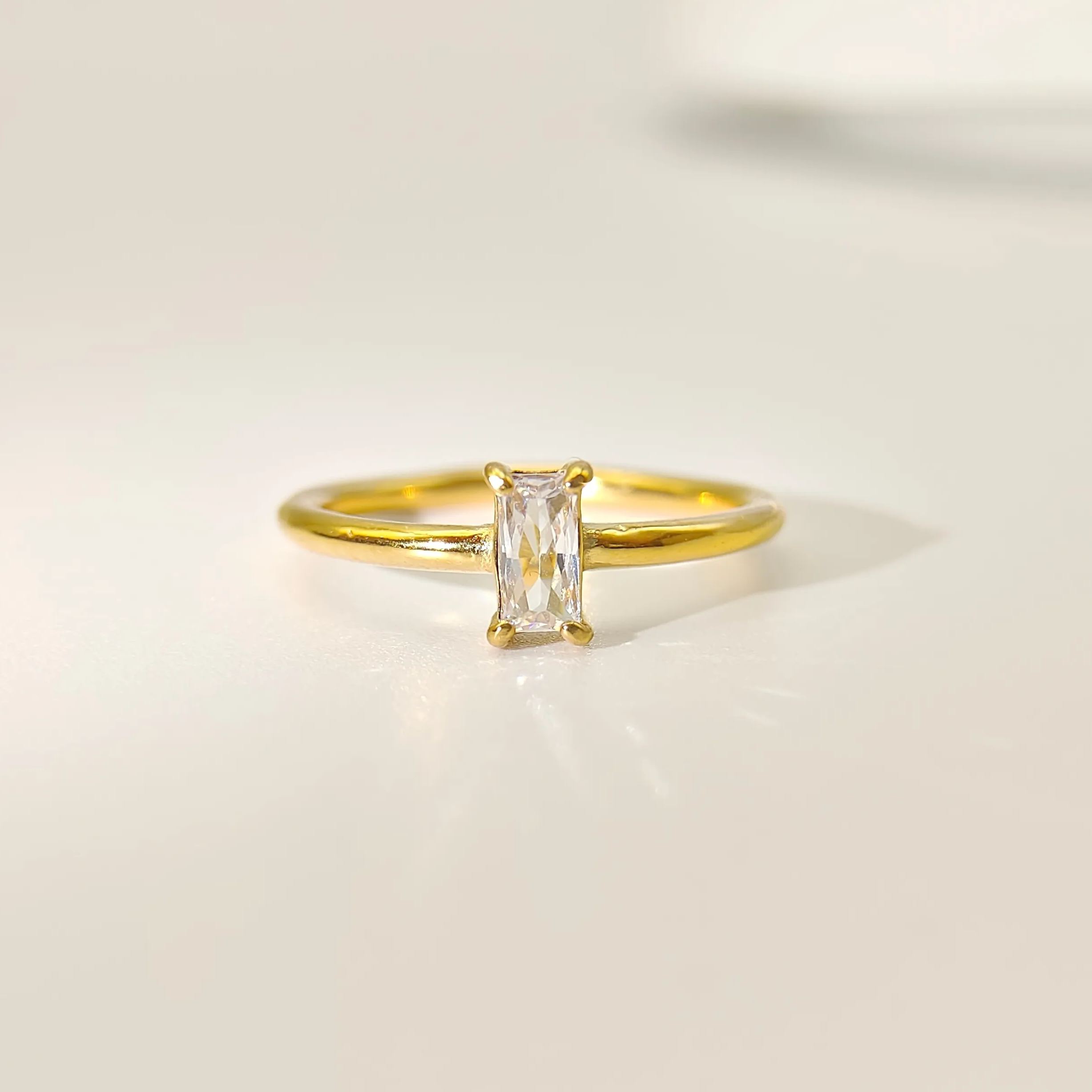 18K Gold Ring, Gold-Plated, Solitaire Ring, Classic Jewelry, Women's Gift