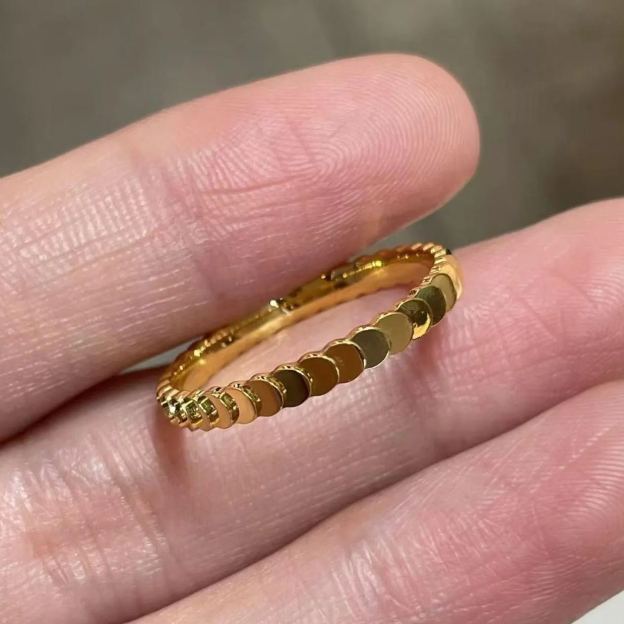 18K Gold Ring, Gold-Plated, Stackable Design, Fashion Jewelry, Everyday Wear