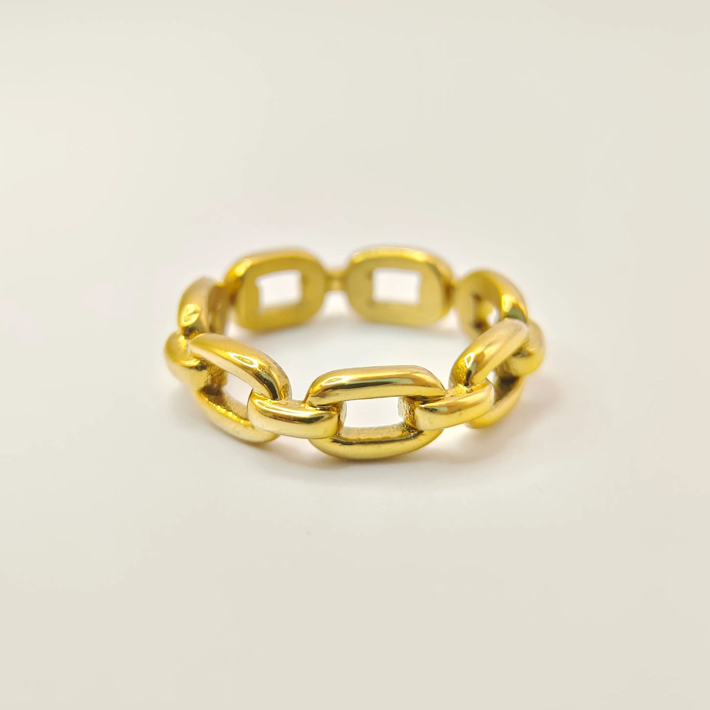 18K Gold Ring, Gold-Plated, Chain Link Design, Fashion Jewelry, Women's Accessories