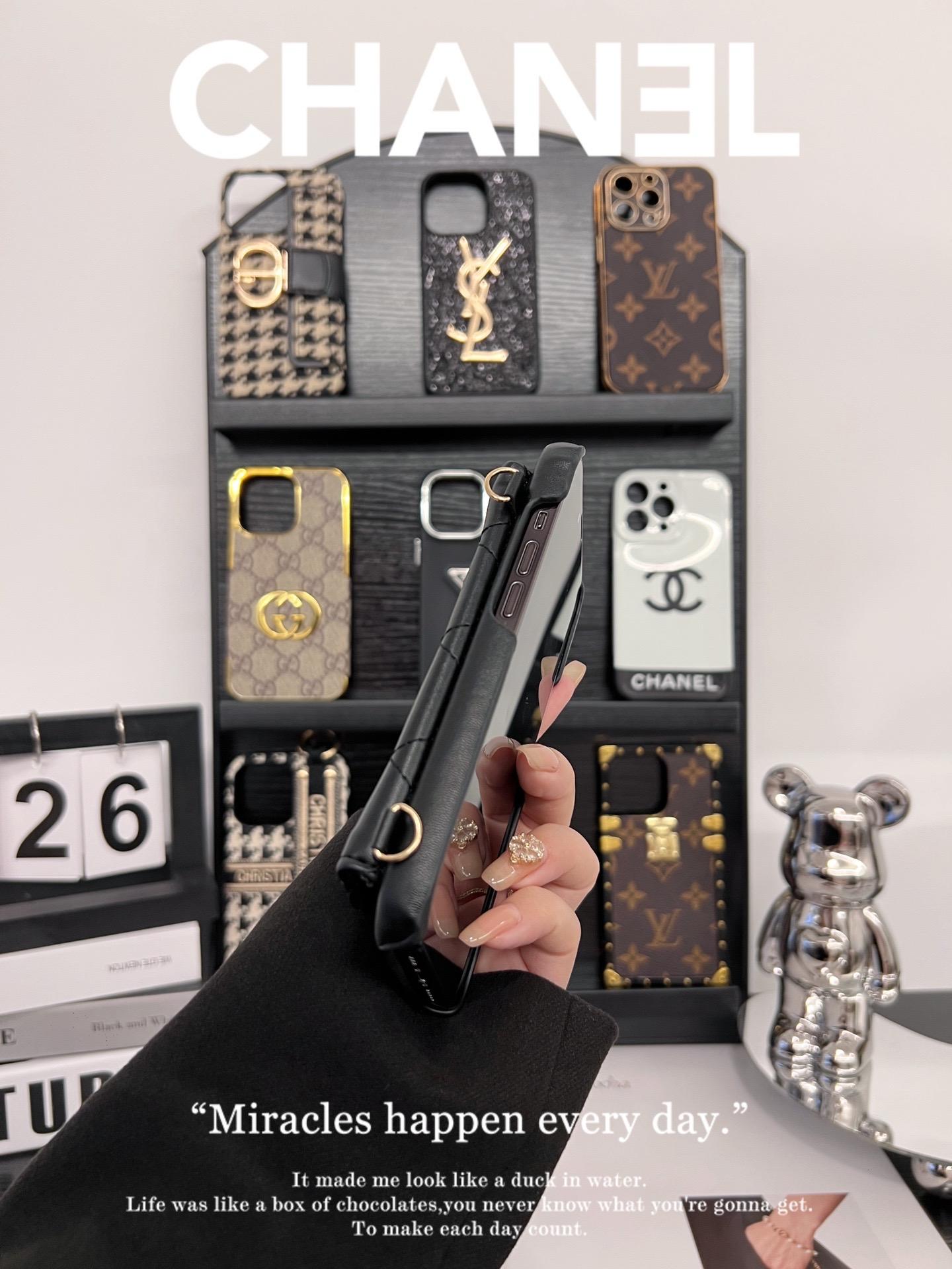 香奈兒卡包磨砂手機殼