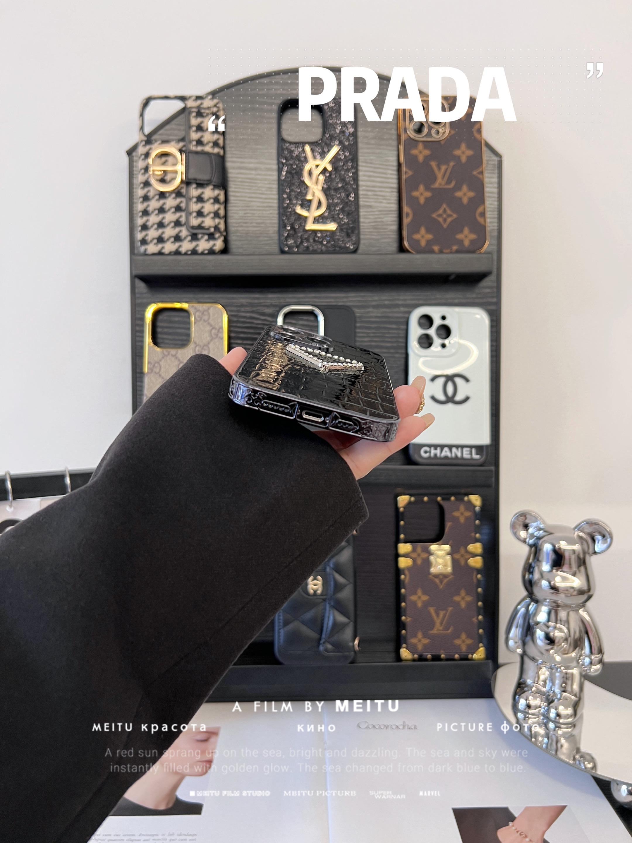 普拉達鱷魚紋水鑽手機殼