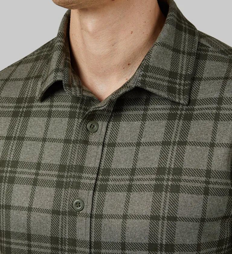 MEN'S SOFT STRETCH KNIT LONG SLEEVE BUTTON-UP