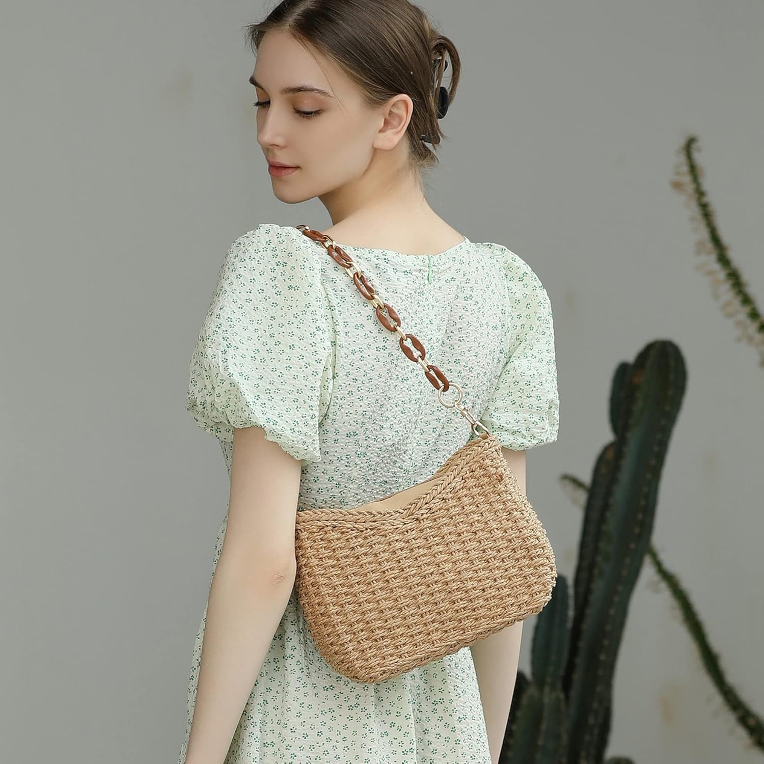 Small Handmade Straw Pocketbook Bag for Women Woven Handbag Shoulder Purse with Chain