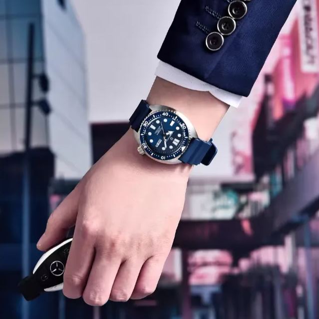 New luxury automatic mechanical fashionable men's sports watch