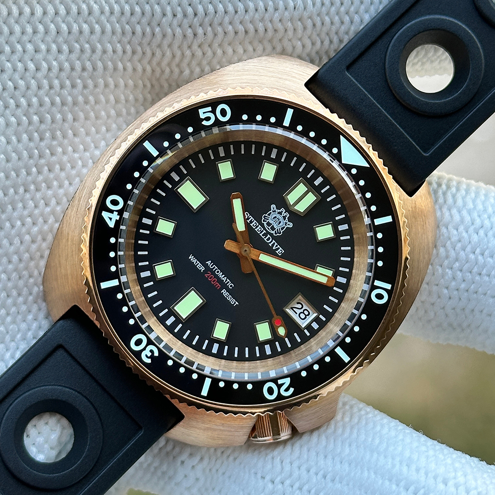 STEELDIVE Official SD1970S Swiss BGW9 Blue Luminous 200M Waterproof NH35 Automatic Mens Dive Watch