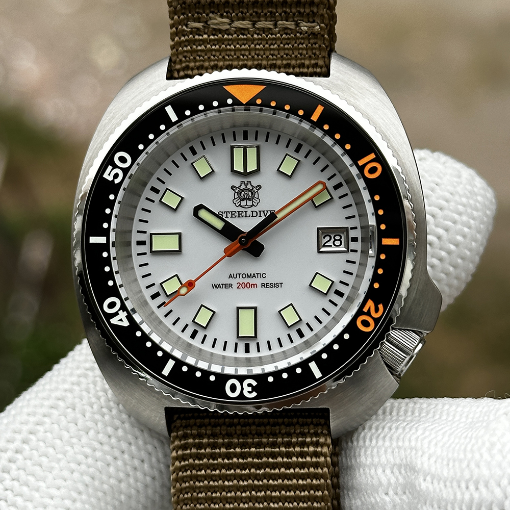 STEELDIVE Official SD1974C White Dial New Arrival NH35 Automatic 200m Dive Watch 