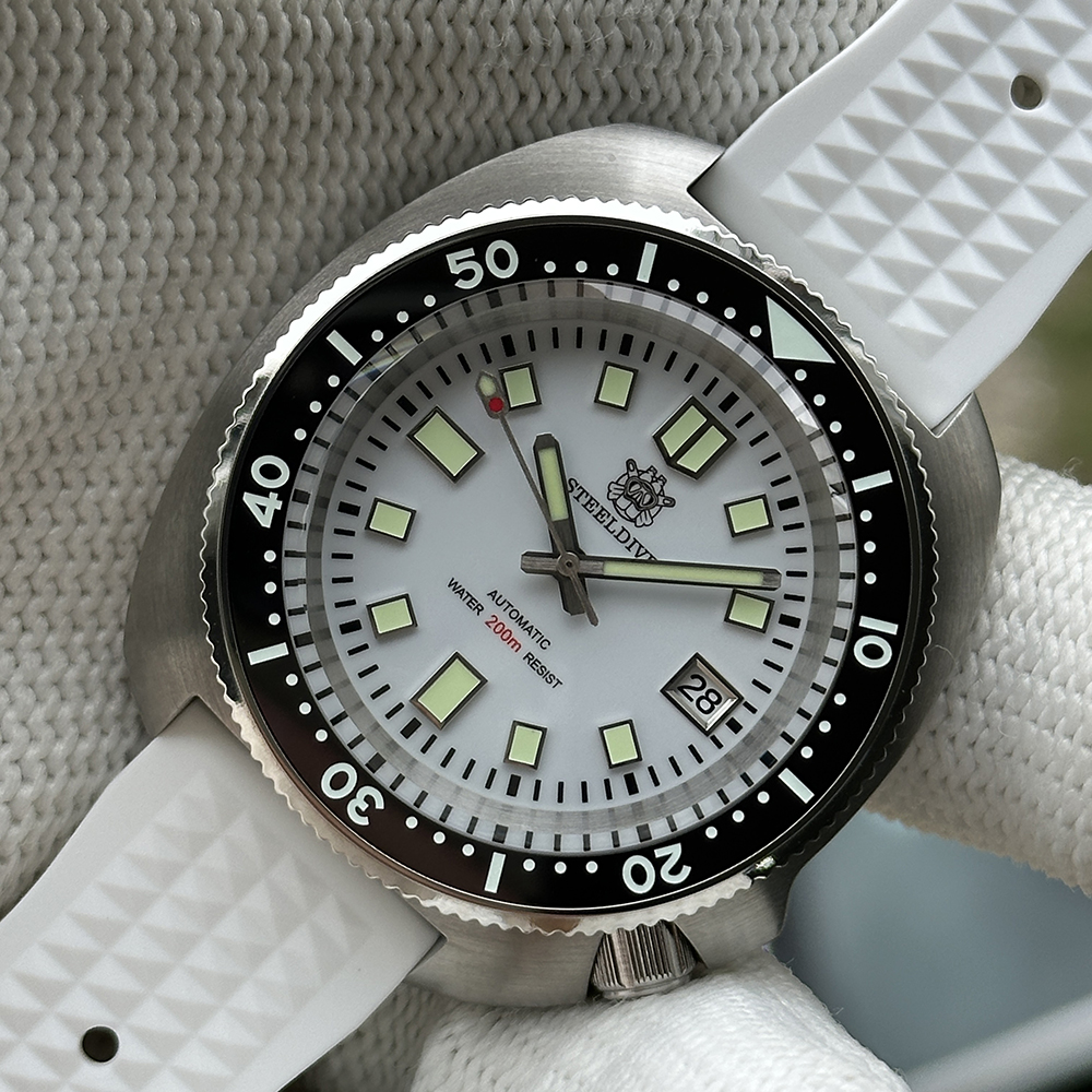 STEELDIVE Official SD1974 White Dial 43.8MM Japan NH35 Automatic Movement 200M Waterproof Dive Watch