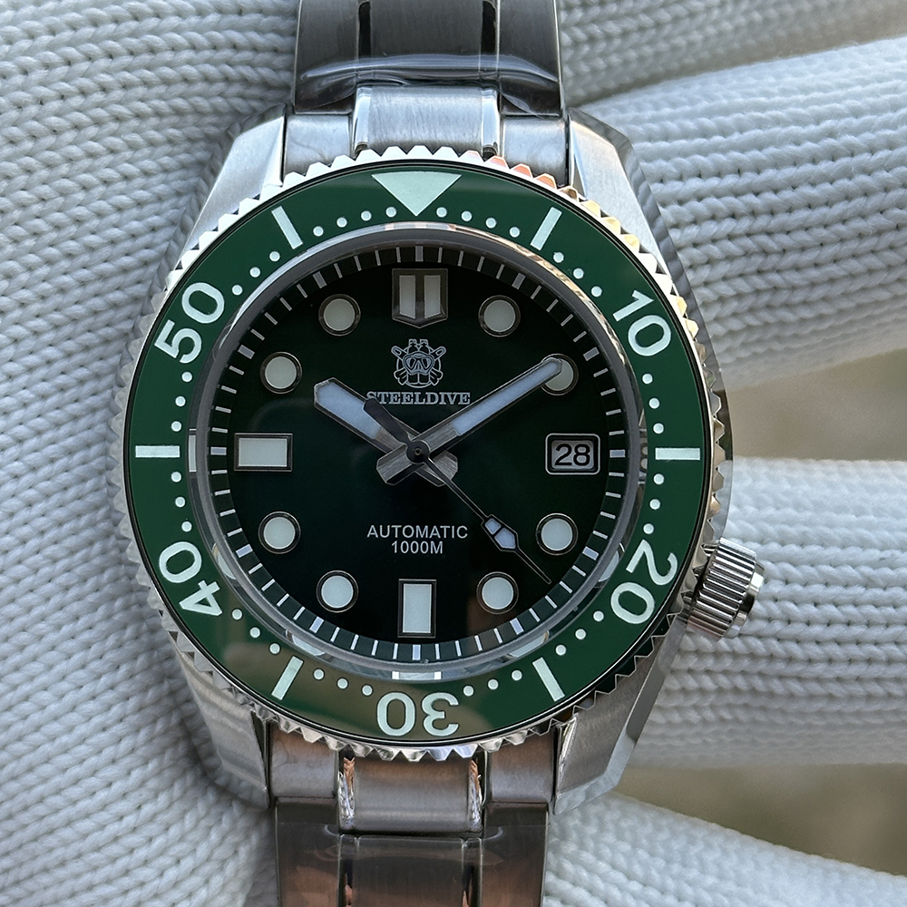 STEELDIVE Official SD1968 Swiss Luminous Sapphrie Glass 200M Waterproof NH35 Automatic Dive Watch