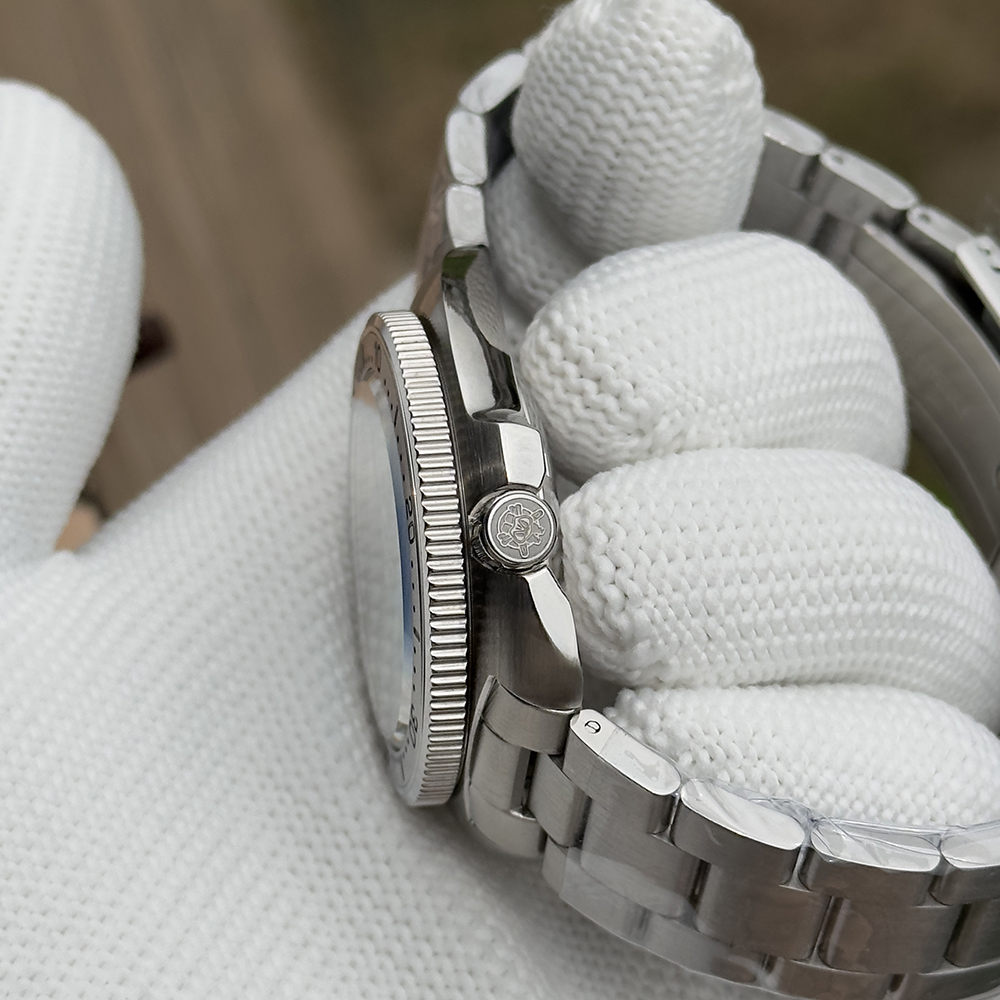 STEELDIVE Official SD1981 Stainless Steel Bezel 43.8MM Case 200M Waterproof Sapphire Glass NH35 Automatic Mens Dive Watches