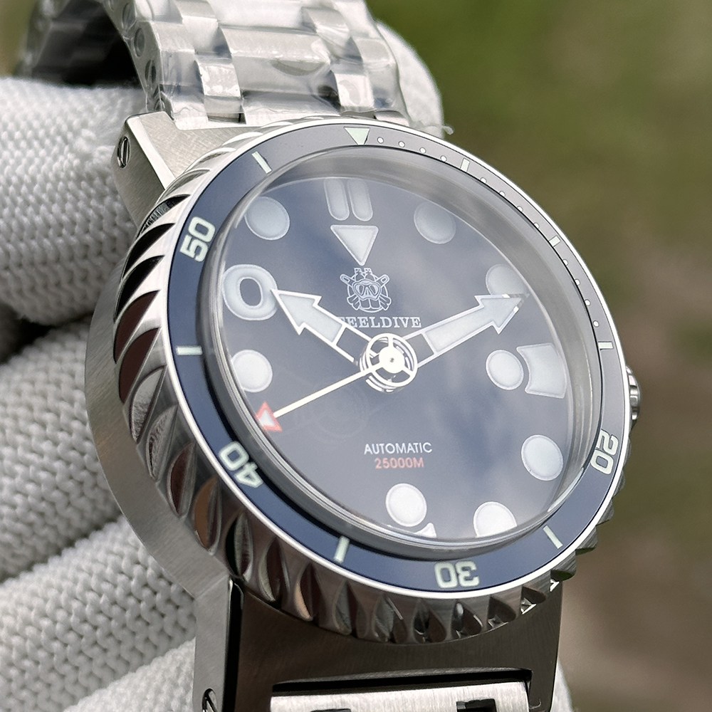 STEELDIVE Official SD1982 Tank Bracelet NH35 Automatic Dive Watch