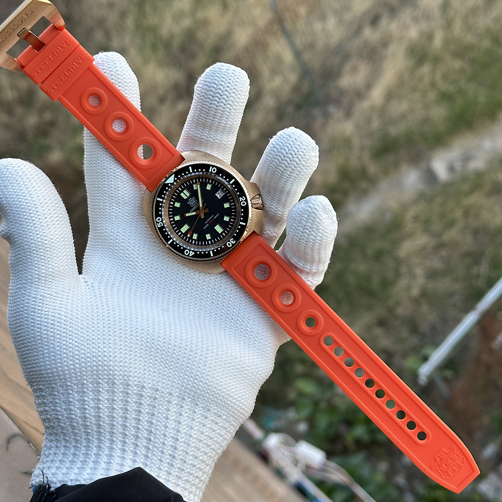 STEELDIVE Official SD1970S Swiss BGW9 Blue Luminous 200M Waterproof NH35 Automatic Mens Dive Watch