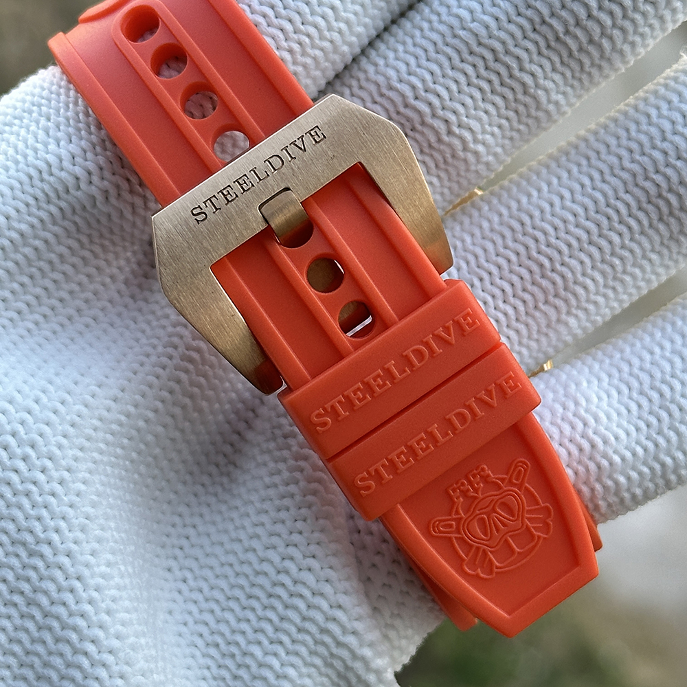 STEELDIVE Official SD1970S Swiss BGW9 Blue Luminous 200M Waterproof NH35 Automatic Mens Dive Watch