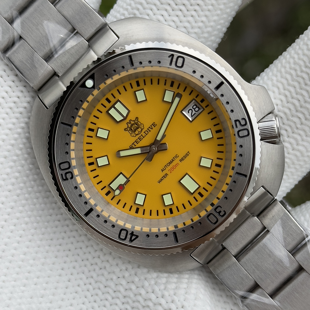 STEELDIVE Official SD1981 Stainless Steel Bezel 43.8MM Case 200M Waterproof Sapphire Glass NH35 Automatic Mens Dive Watches