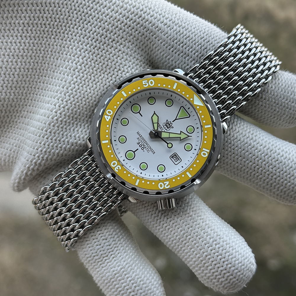 Steeldive SD1975N White Dial Yellow Bezel on Mesh Bracelet