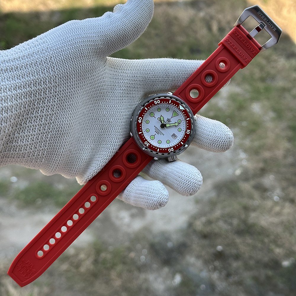 SD1975N White Dial Red Bezel  New Color Tuna Watch
