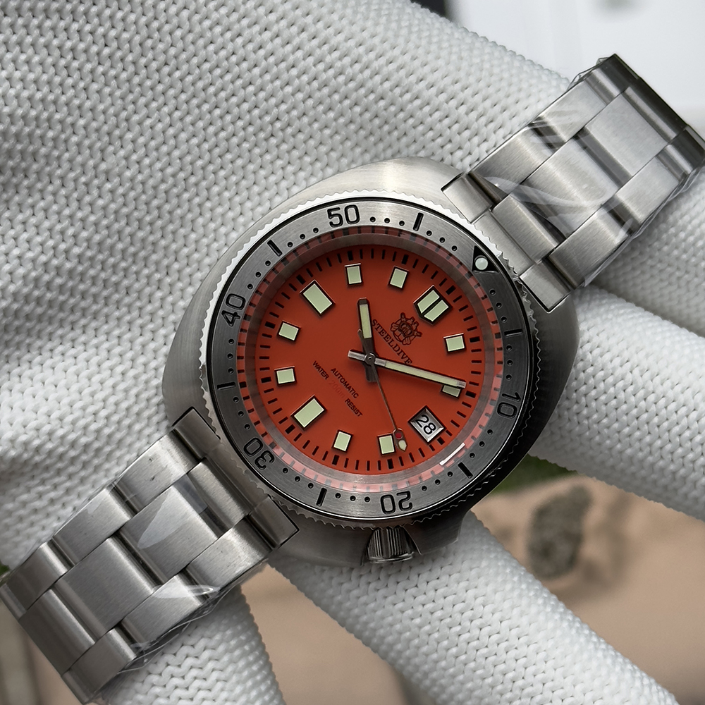 STEELDIVE Official SD1981 Stainless Steel Bezel 43.8MM Case 200M Waterproof Sapphire Glass NH35 Automatic Mens Dive Watches