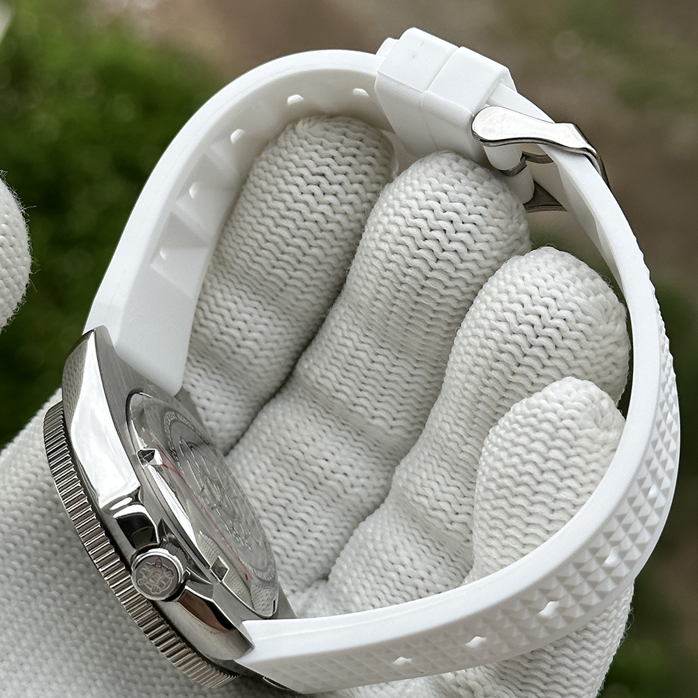 STEELDIVE Official SD1974 White Dial 43.8MM Japan NH35 Automatic Movement 200M Waterproof Dive Watch