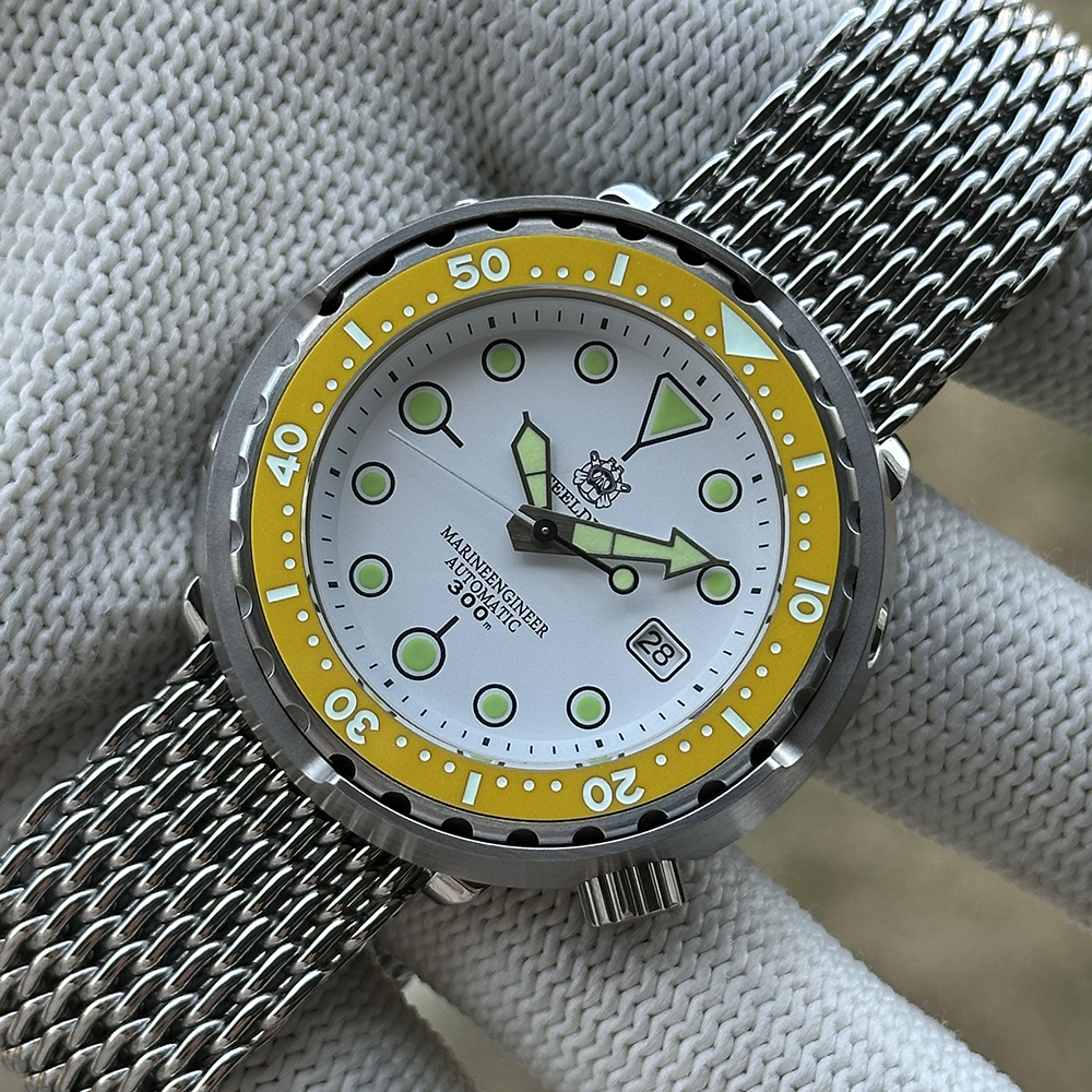Steeldive SD1975N White Dial Yellow Bezel on Mesh Bracelet