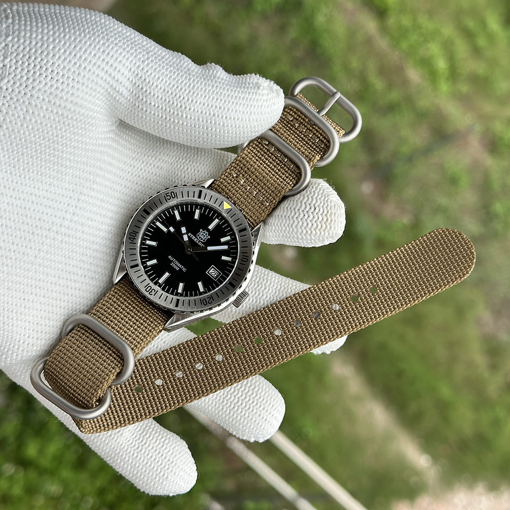 STEELDIVE Official SD1927 Steel Bezel 42MM Case Sapphire Glass 200M Waterproof NH35 Automatic Mens Sports Dive Watches