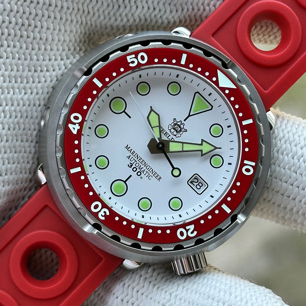 Steeldive SD1975N White Dial Red Bezel on Rubber Strap