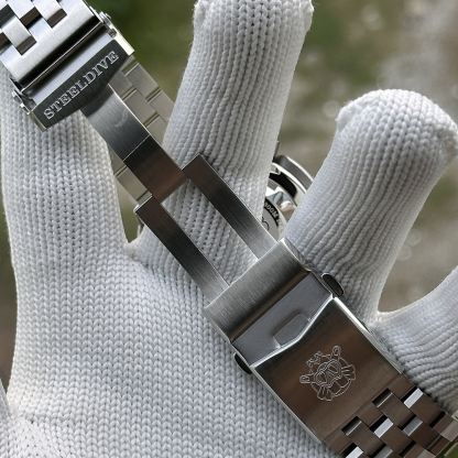 STEELDIVE Official SD1975W Day and Date Function NH36 Automatic Tuna Dive Watch