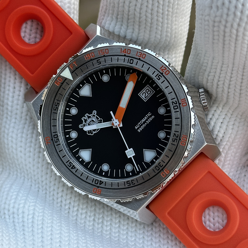 STEELDIVE Official SD1936 Swiss BGW9 Luminous 40MM Steel Case Sapphire Glass Steel Bezel 300M Mens NH35 Date Dive Watch