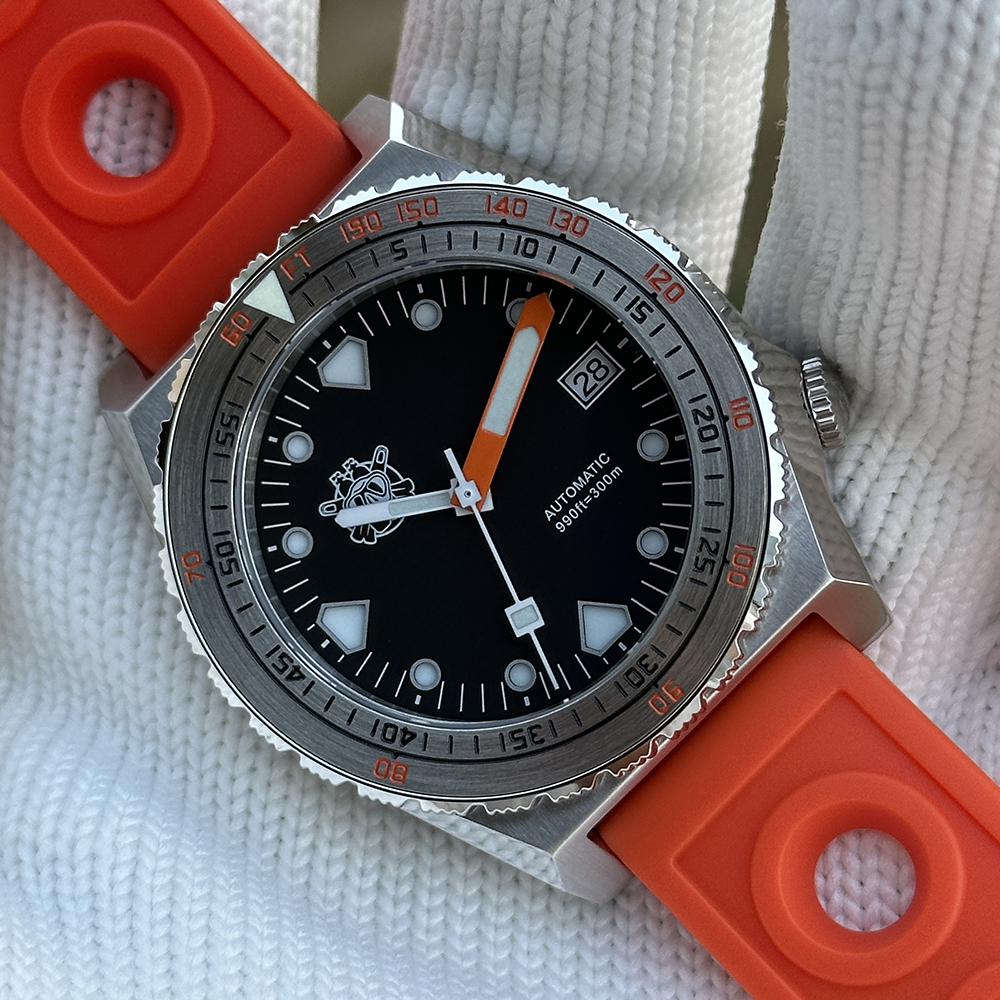 STEELDIVE Official SD1936 Swiss BGW9 Luminous 40MM Steel Case Sapphire Glass Steel Bezel 300M Mens NH35 Date Dive Watch