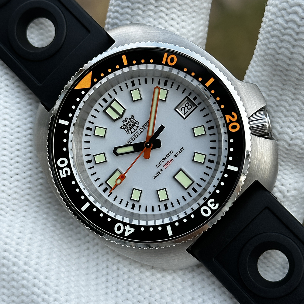 STEELDIVE Official SD1974C White Dial New Arrival NH35 Automatic 200m Dive Watch 