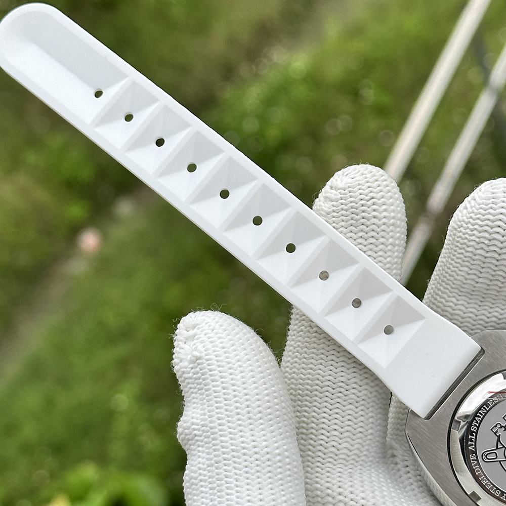 STEELDIVE Official SD1974 White Dial 43.8MM Japan NH35 Automatic Movement 200M Waterproof Dive Watch