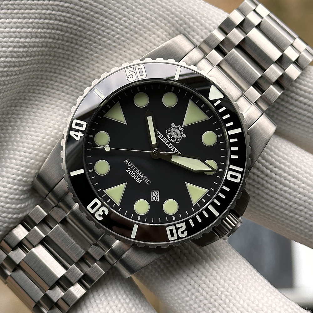 STEELDIVE Official SD1987 Unique Design Tank Bracelet 2000M Waterproof Japan NH35 Automatic Dive Watch for Men