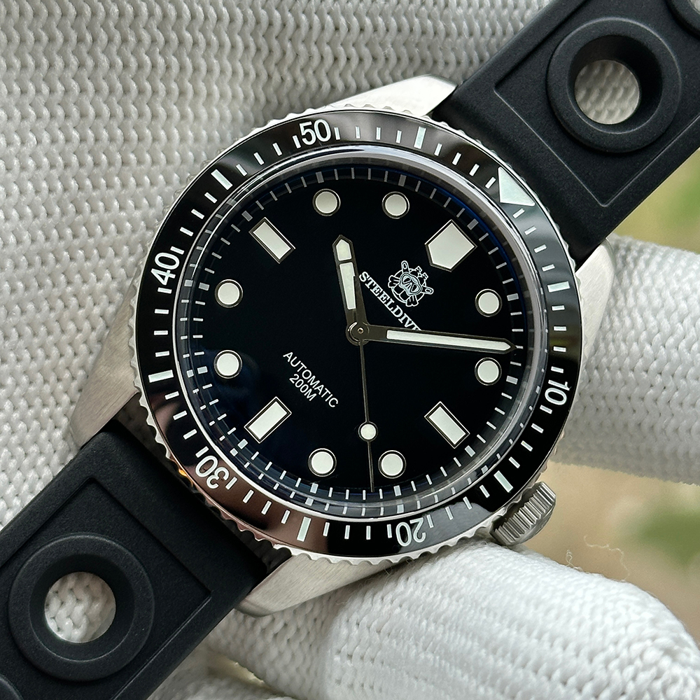 STEELDIVE Official SD1965 Black Dial 42.1MM Case Sapphire Glass Ceramic Bezel Insert 200M Waterproof NH35 Mens Dive Watch