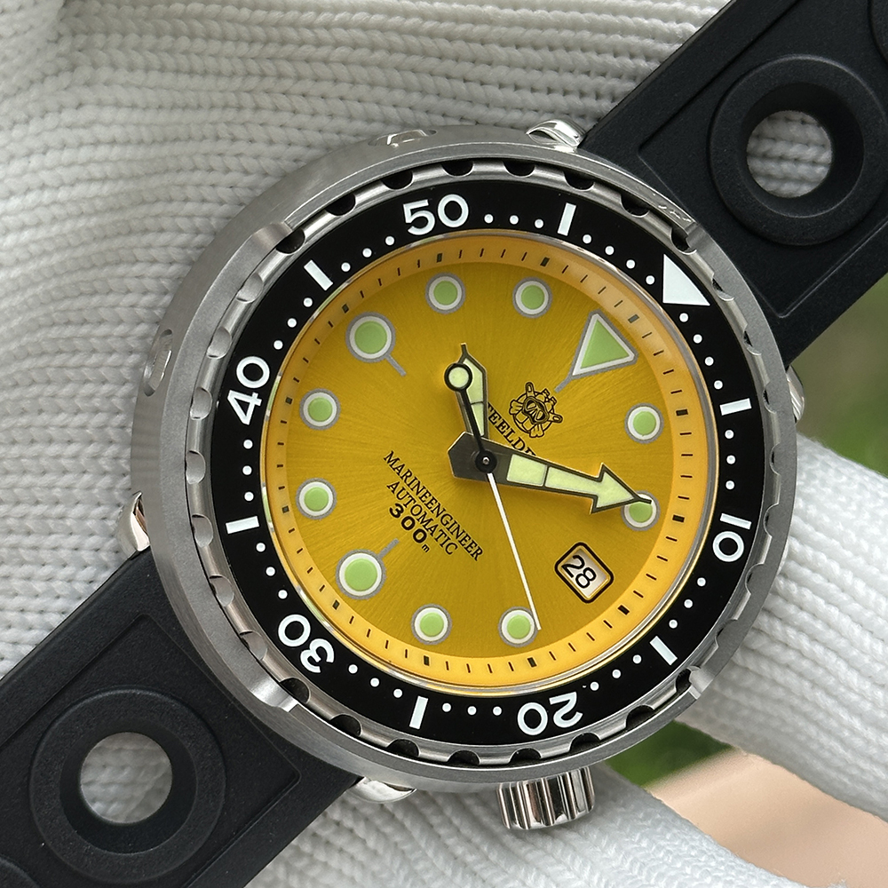 STEELDIVE Official SD1975 Sunray Yellow Dial Swiss Luminous 300M Waterproof Sapphire Glass NH35 Automatic Mens Dive Watch