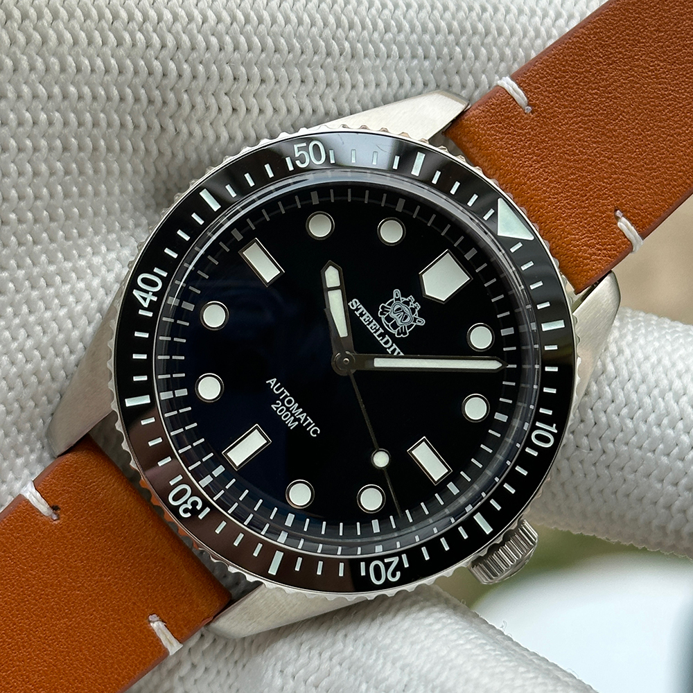 STEELDIVE Official SD1965 Black Dial 42.1MM Case Sapphire Glass Ceramic Bezel Insert 200M Waterproof NH35 Mens Dive Watch