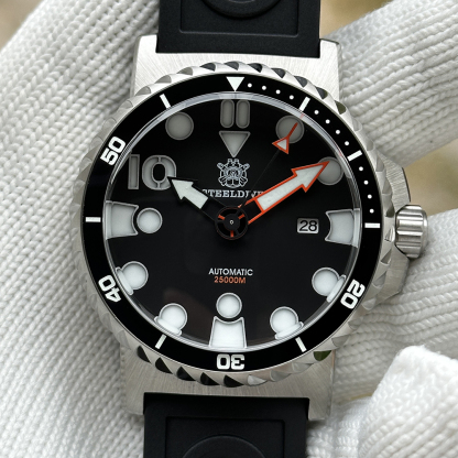 STEELDIVE Official SD1982H Date Function 46.5MM Sapphire Glass Ceramic Bezel NH35 Automatic Dive Watch