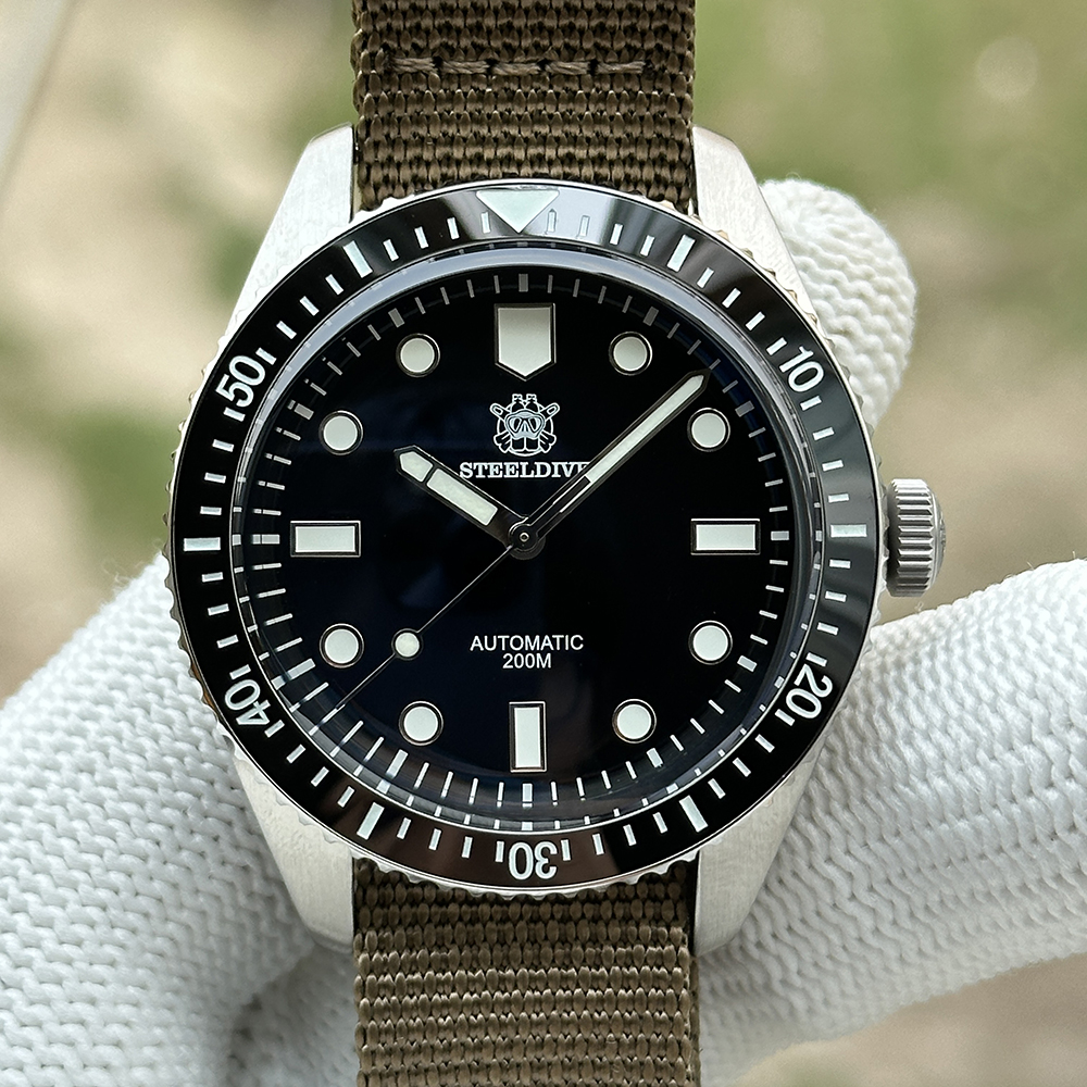 STEELDIVE Official SD1965 Black Dial 42.1MM Case Sapphire Glass Ceramic Bezel Insert 200M Waterproof NH35 Mens Dive Watch