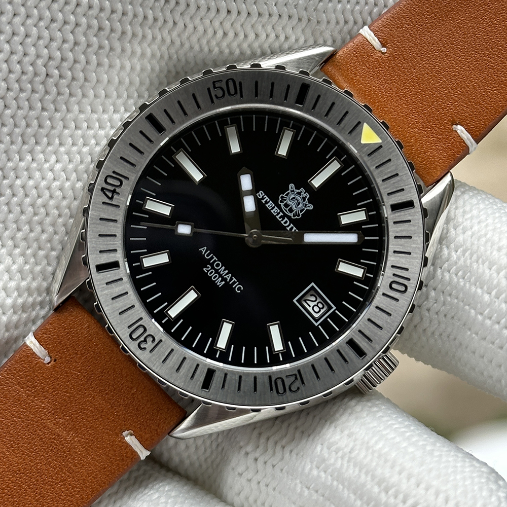 STEELDIVE Official SD1927 Steel Bezel 42MM Case Sapphire Glass 200M Waterproof NH35 Automatic Mens Sports Dive Watches
