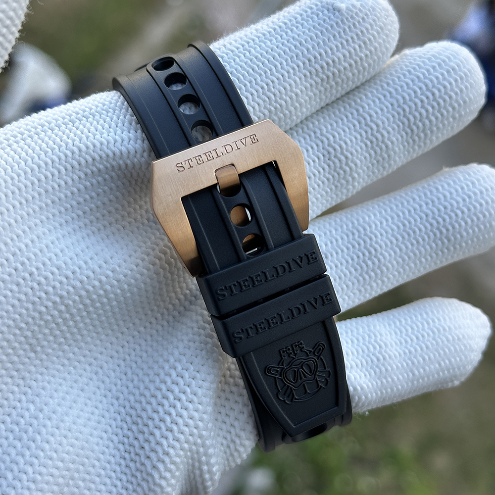 STEELDIVE Official SD1970S Swiss BGW9 Blue Luminous 200M Waterproof NH35 Automatic Mens Dive Watch