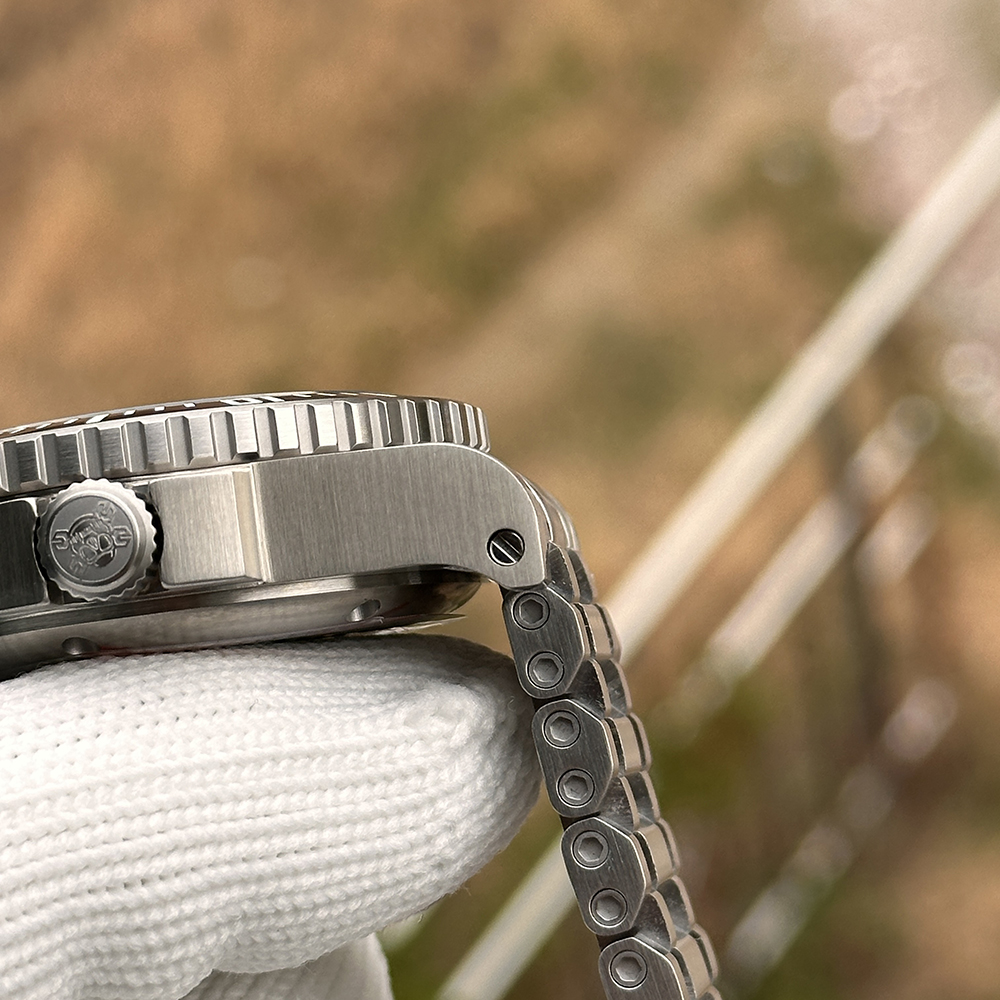 STEELDIVE Official SD1987 Unique Design Tank Bracelet 2000M Waterproof Japan NH35 Automatic Dive Watch for Men