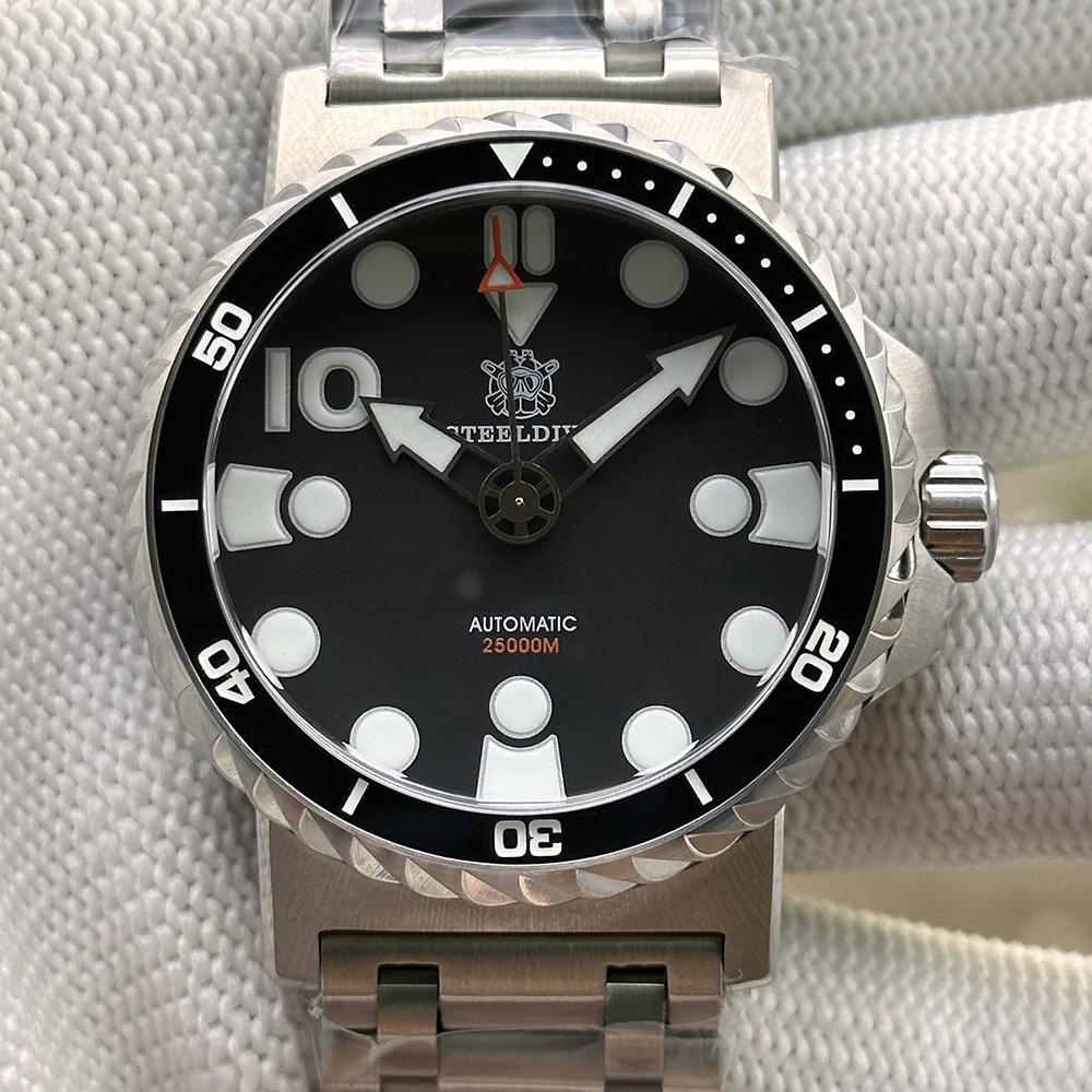 STEELDIVE Official SD1982 Tank Bracelet NH35 Automatic Dive Watch