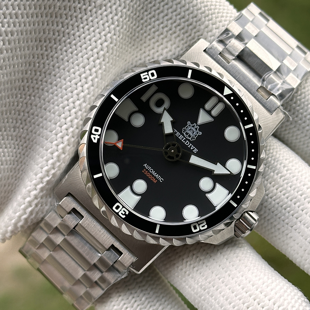 STEELDIVE Official SD1982 Tank Bracelet NH35 Automatic Dive Watch