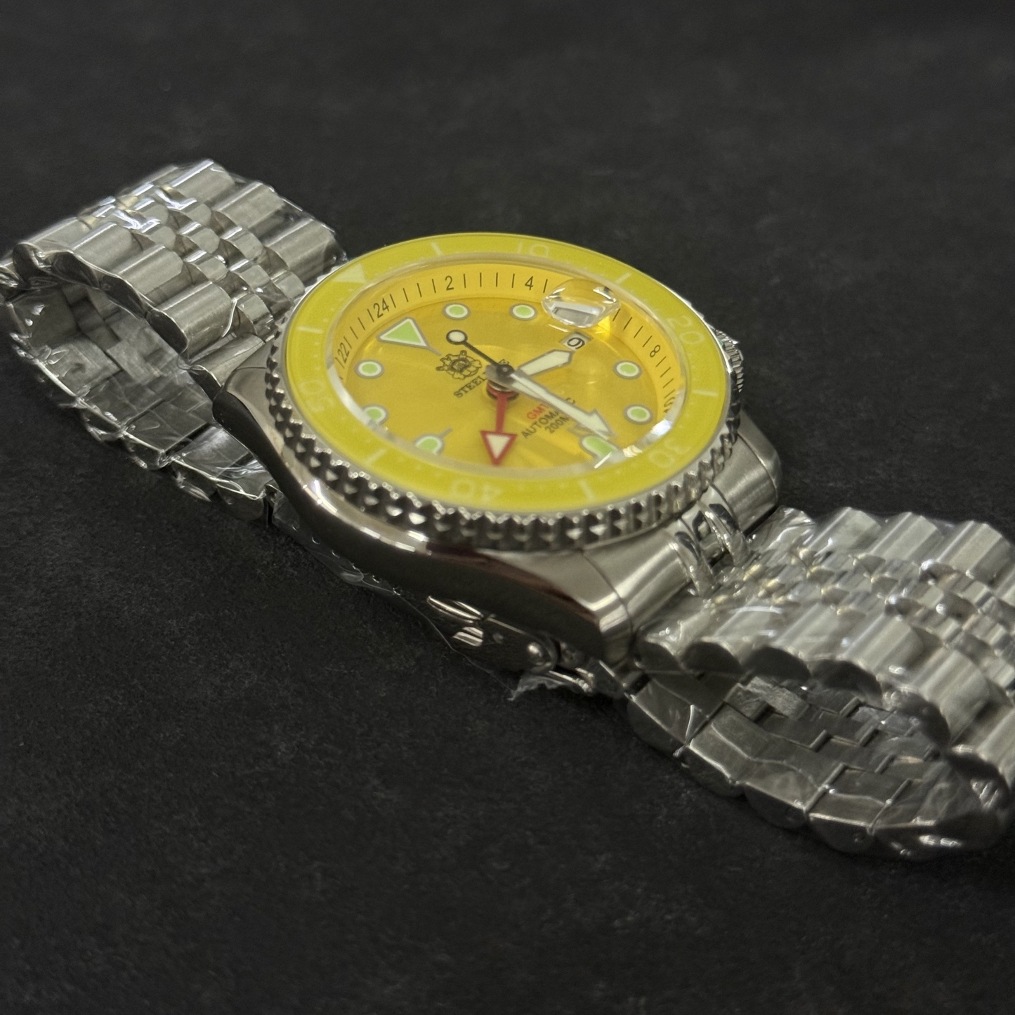 STEELDIVE Official SD1994C Yellow Personalized Design Japan NH34 GMT Watch